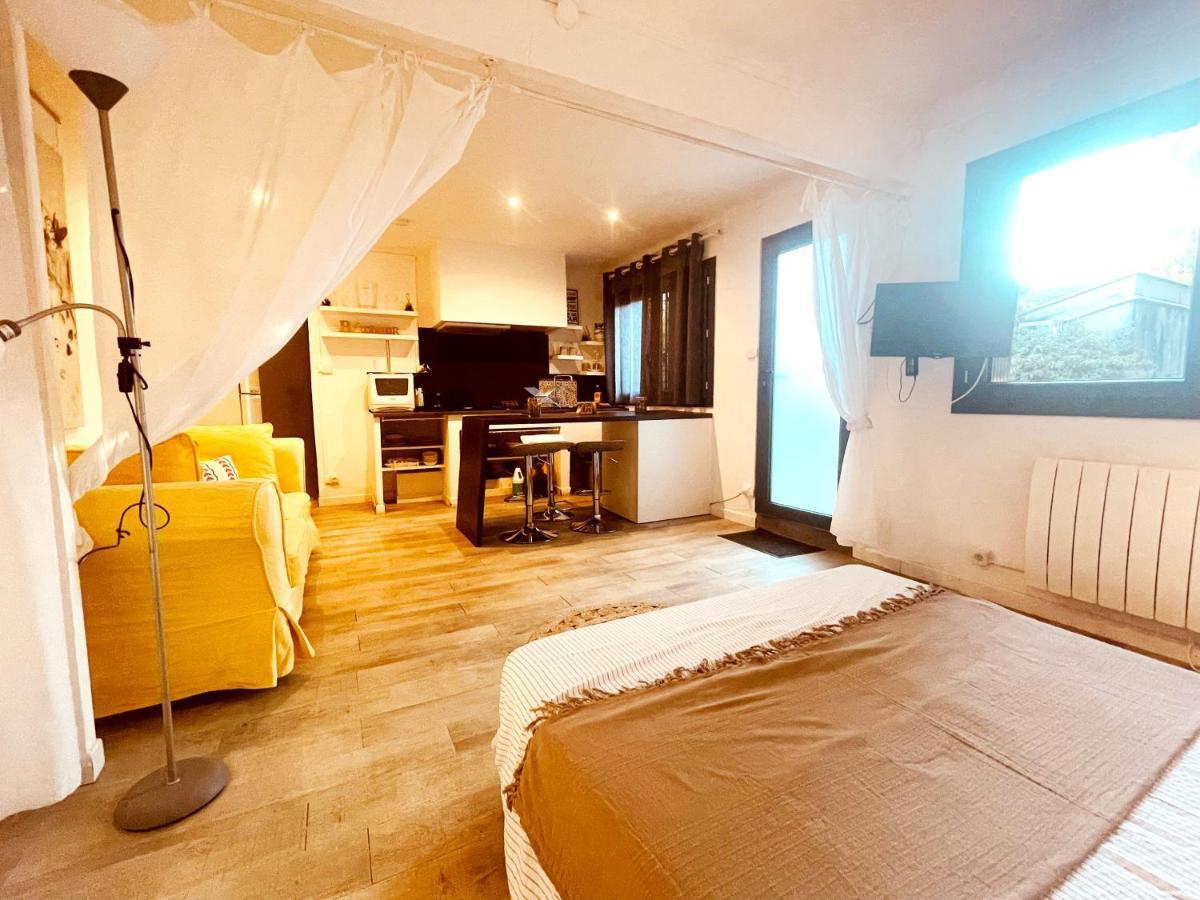 Superbe Appartement Boheme Dans Les Vignes ニーム エクステリア 写真